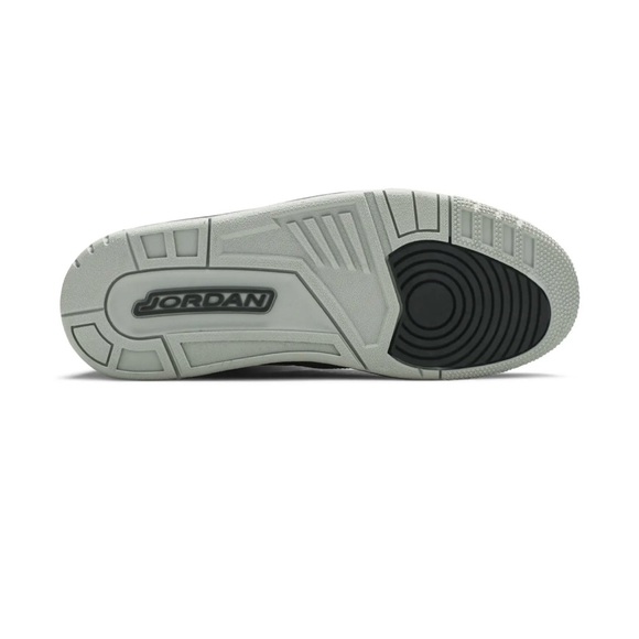 Men's Air Jordan 3 - Picture 7 of 11